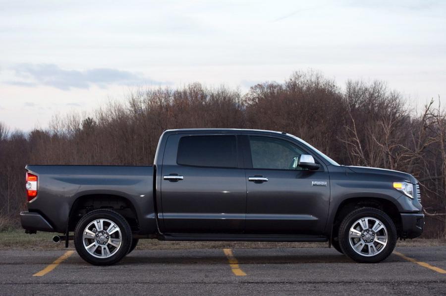  Toyota Tundra Platinum 4x4 2014 года  (фото 27 из 32)